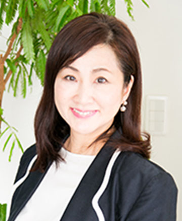 井崎 真奈美